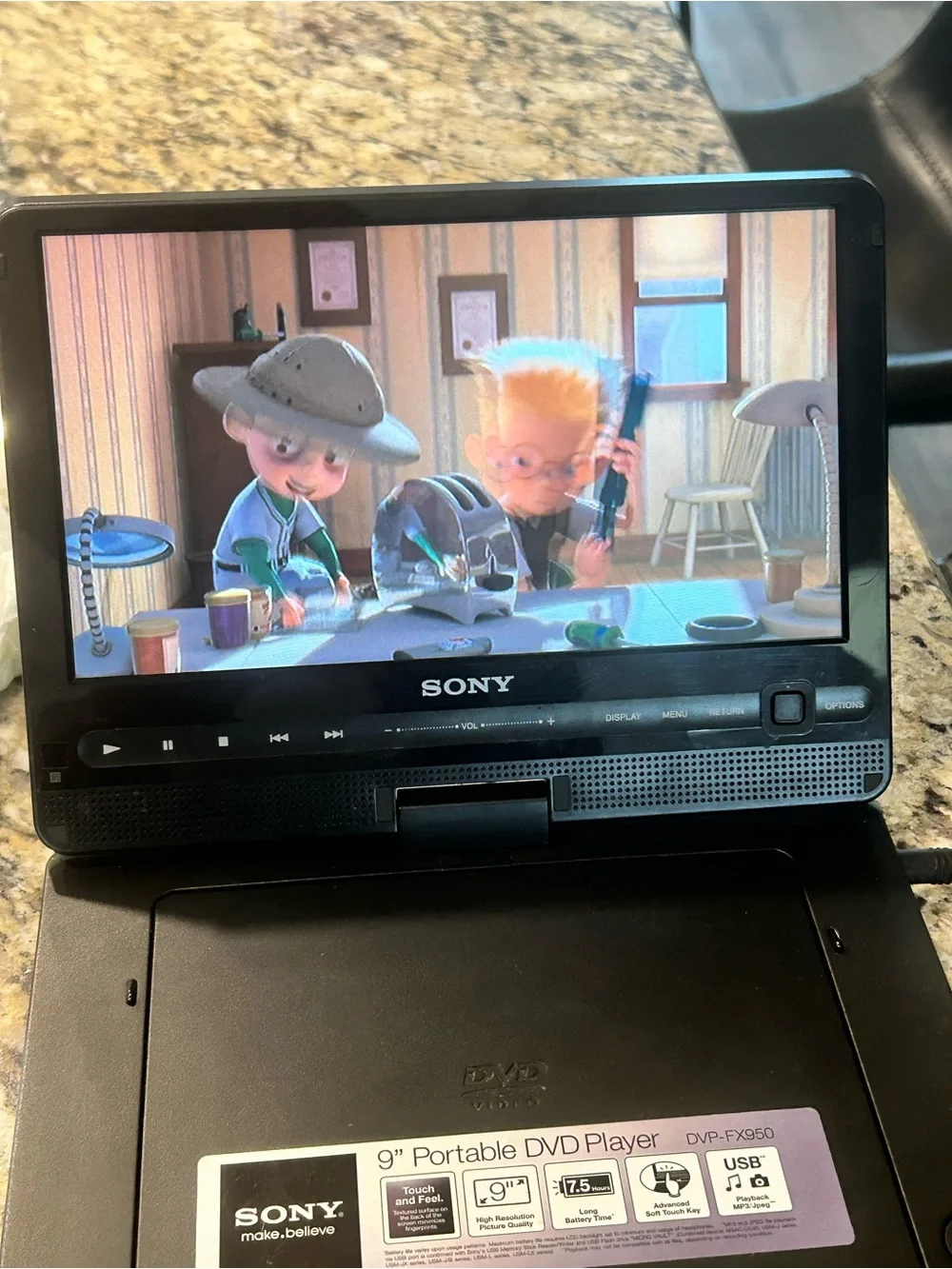 Sony Black Portable DVD Player with Remote and Carry Case